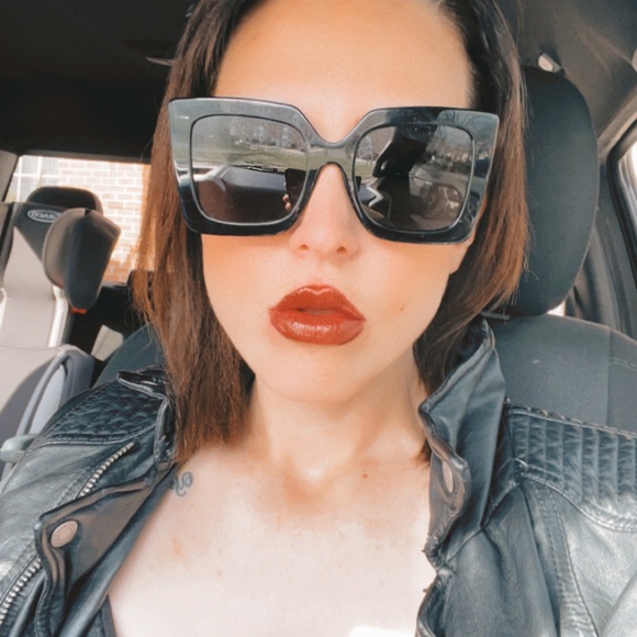 Gucci Sunglasses ♥️ - Picture 2 of 2